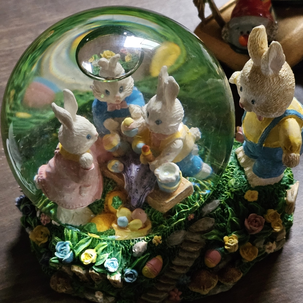 Easter globe